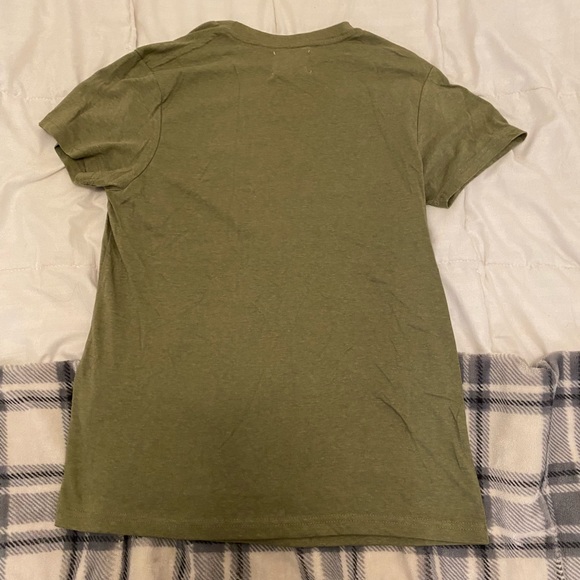 T shirt - Picture 2 of 2